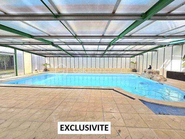 Maison 10 pièces 191 m² · à Montguyon · 191 m² · 237 000 €