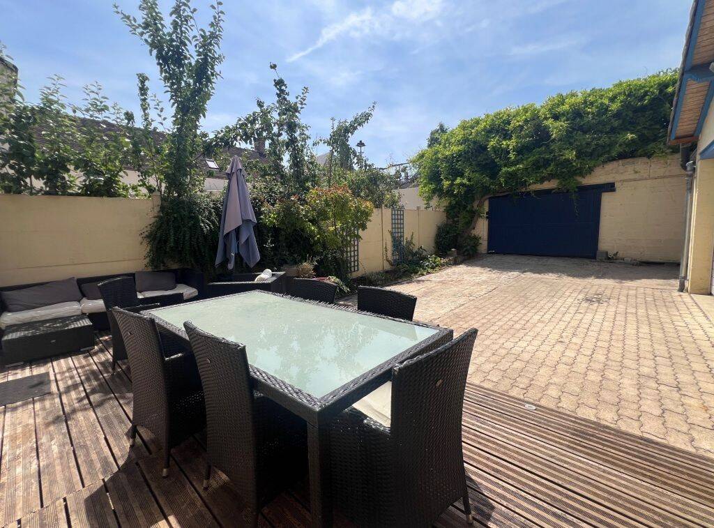 Maison 8 pièces 240 m² · à Sens · 240 m² · 357 000 €