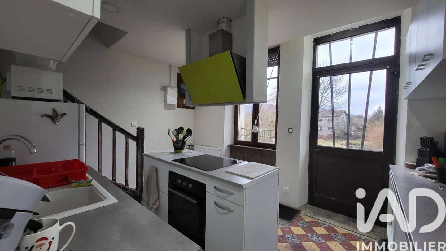 Maison 6 pièces 121 m² · à Ternuay-Melay-Et-Saint-Hilaire · 121 m² · 121 000 €