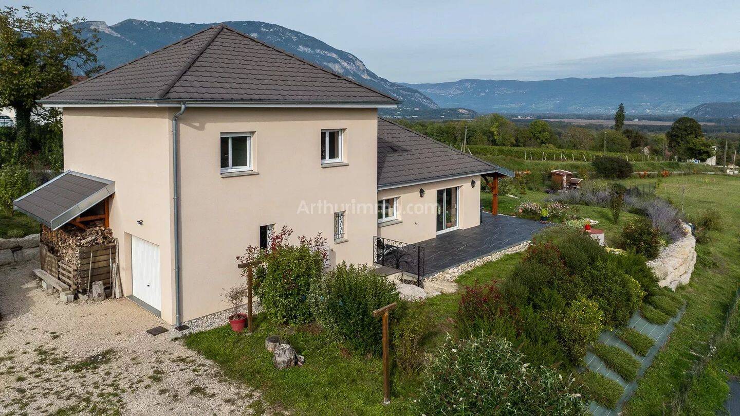 Maison 2021 avec vue imprenable – 125 m² sur 3 290 m²