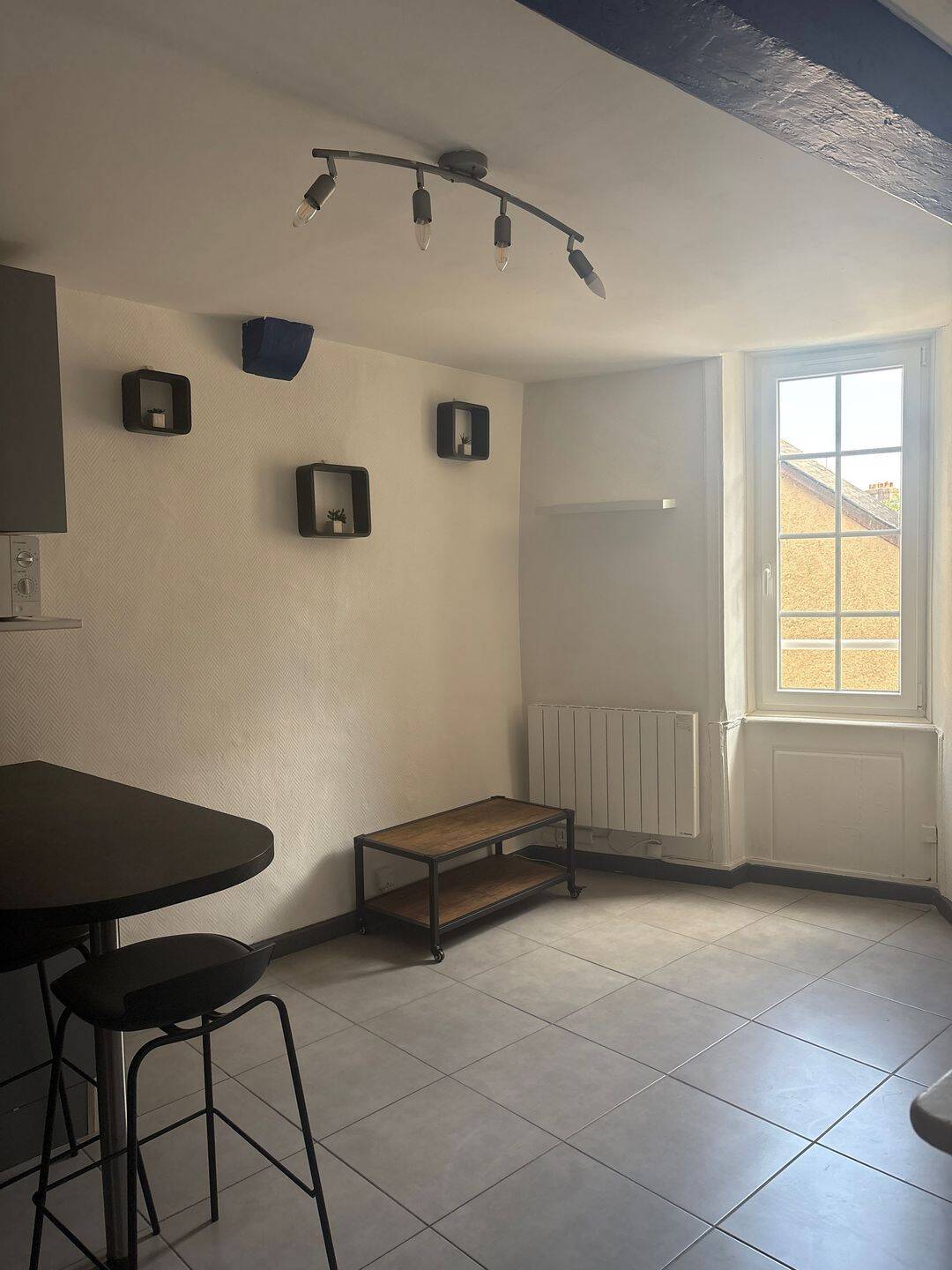 Appartement 2 pièces 24 m² · à Laval · 24 m² · 450 €
