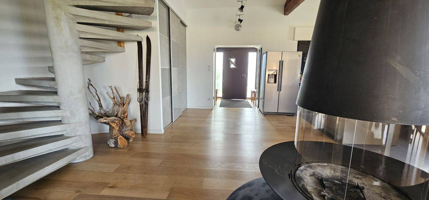 Maison 11 pièces 287 m² · à Saint-Apollinaire · 287 m² · 965 000 €