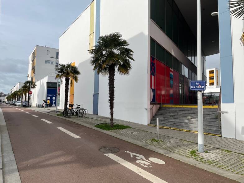 Espace bureau à vendre 259 000 € 146,5 m² de bureaux divisible de 146 m² à 146 m² Saint Nazaire 44600