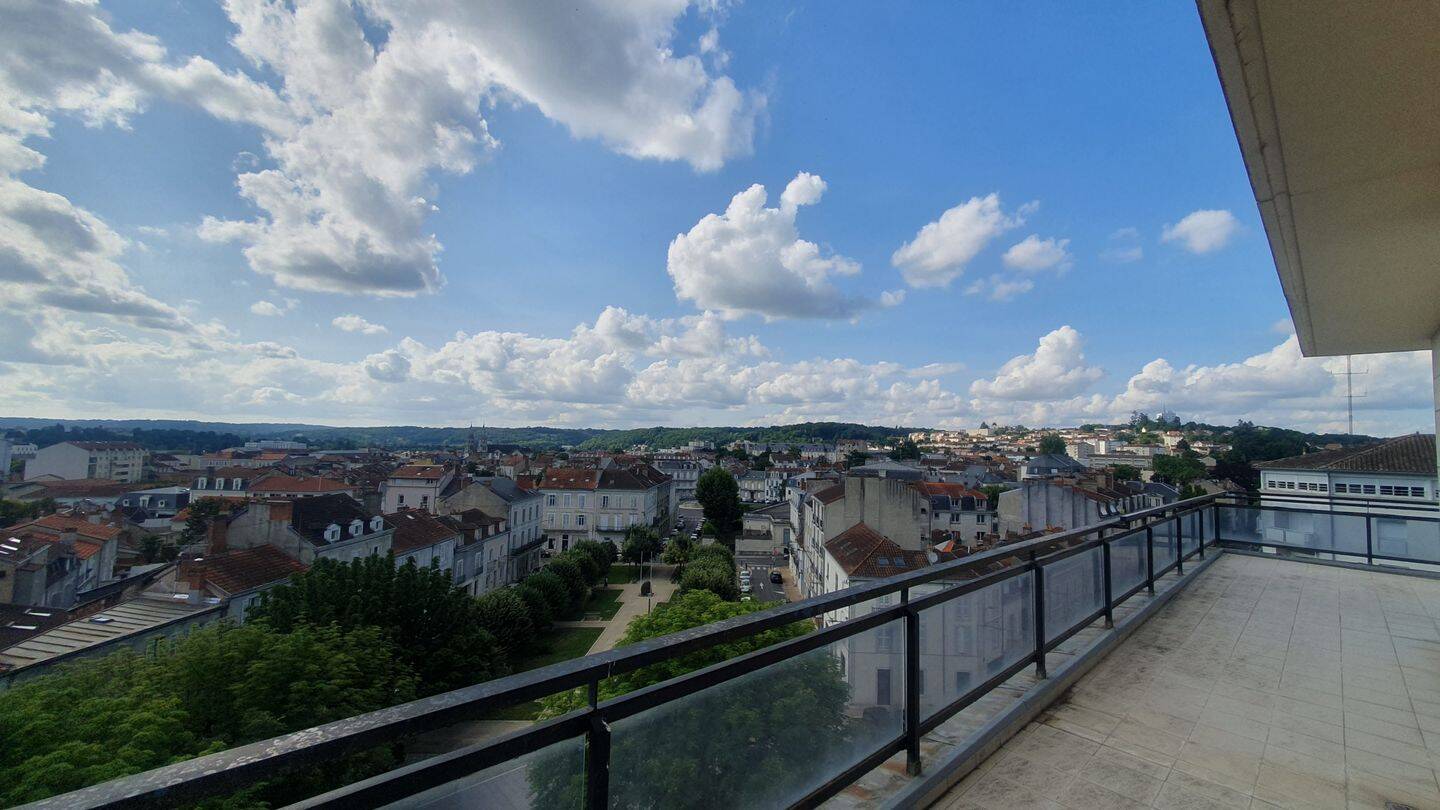 Appartement 5 pièces 142 m² · à Périgueux · 142 m² · 395 000 €