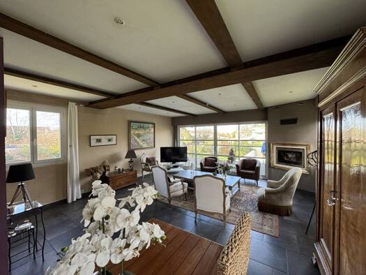 Maison à vendre 469 000 € 6 pièces 4 chambres 190 m² 1 213 m² de terrain Bordeaux 33000