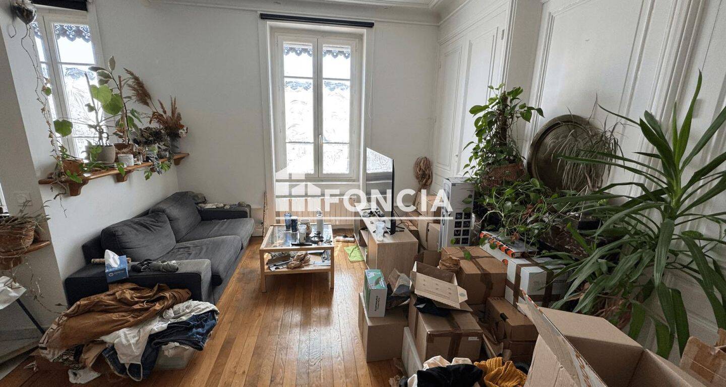 Appartement 2 pièces 71 m² · à Lyon 3ème Arrondissement · 71 m² · 990 €