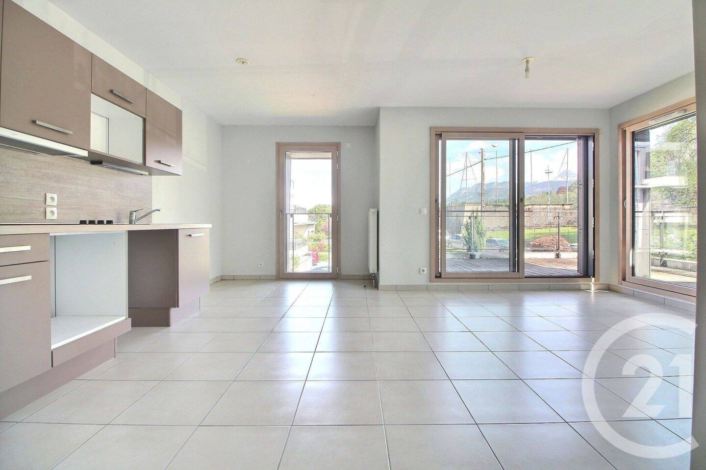 Appartement 3 pièces 59 m² · à Évian-les-Bains · 58,6 m² · 329 000 €