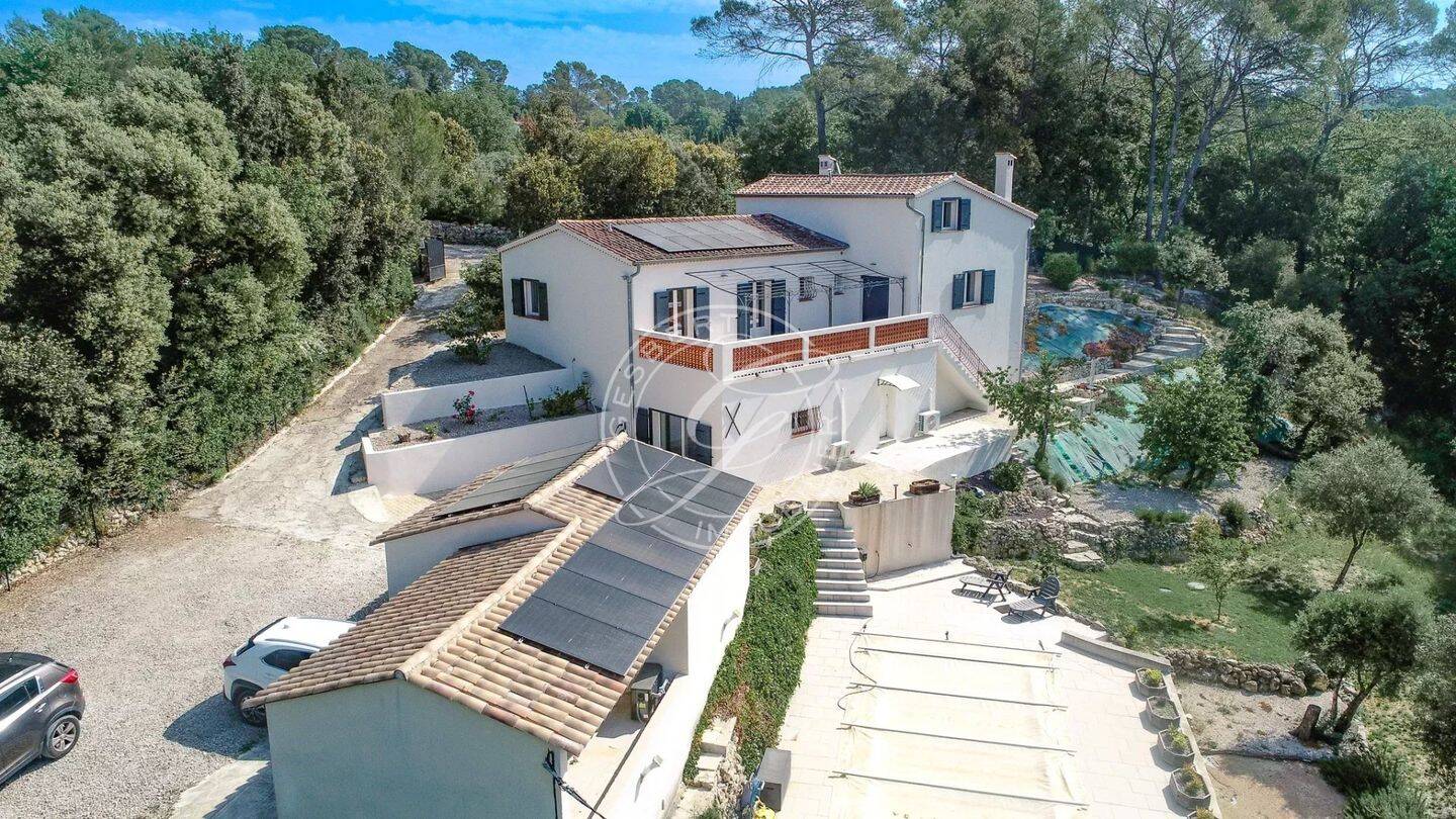 Maison 7 pièces 203 m² · à Lorgues · 203 m² · 630 000 €