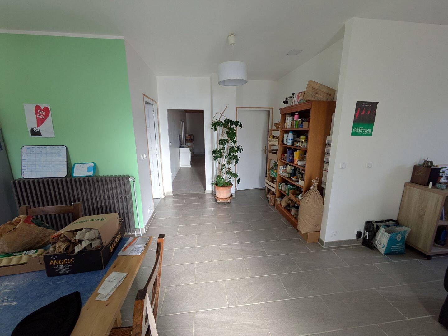Colocation à louer - Montmaur - 400 € - 10 m², Étage 1/2, disponible dès maintenant · 10 m² · 400 €