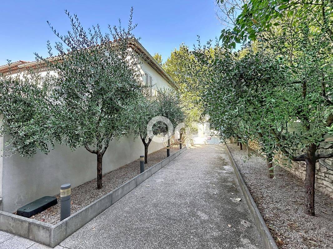 Appartement 3 pièces 66 m² · à La Fare-les-Oliviers · 66,4 m² · 1 150 €