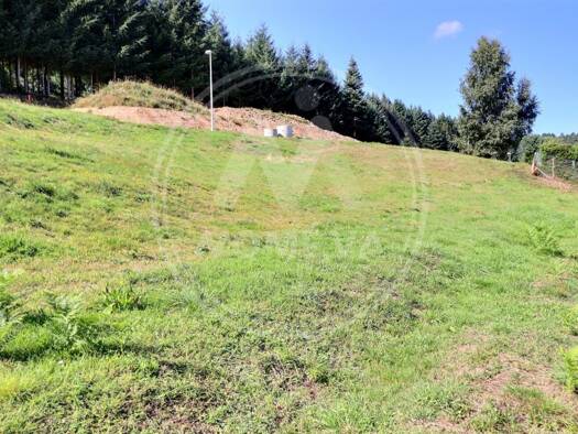 Terrain constructible viabilisé à vendre 58 300 € 1 268 m² de terrain Dunières 43220