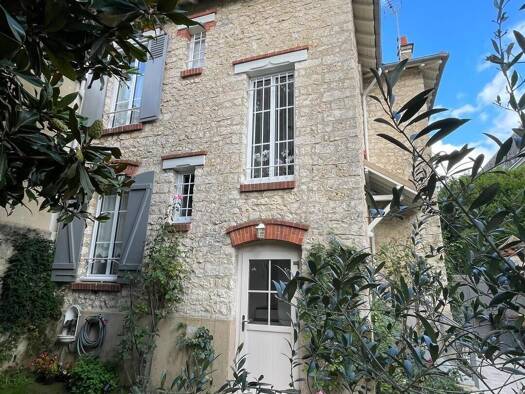 Maison à vendre 829 000 € 4 pièces 3 chambres 103 m² Centre Ville Ouest Fontainebleau 77300