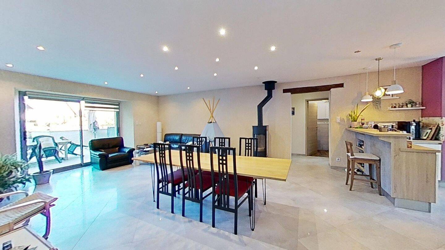 Maison 5 pièces 154 m² · à Sermange · 154 m² · 239 500 €