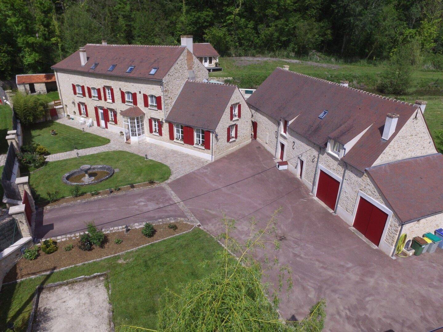 Maison 9 pièces 285 m² · à Montfort-l'Amaury · 285 m² · 1 500 000 €