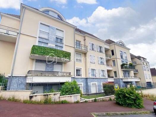 Appartement à vendre 105 000 € 1 pièce 33 m² 4ème étage Ermitage-Nacelle Papeterie Corbeil-Essonnes 91100