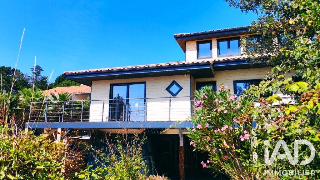 Maison 7 pièces 170 m² · à Talmont-Saint-Hilaire · 170 m² · 899 000 €