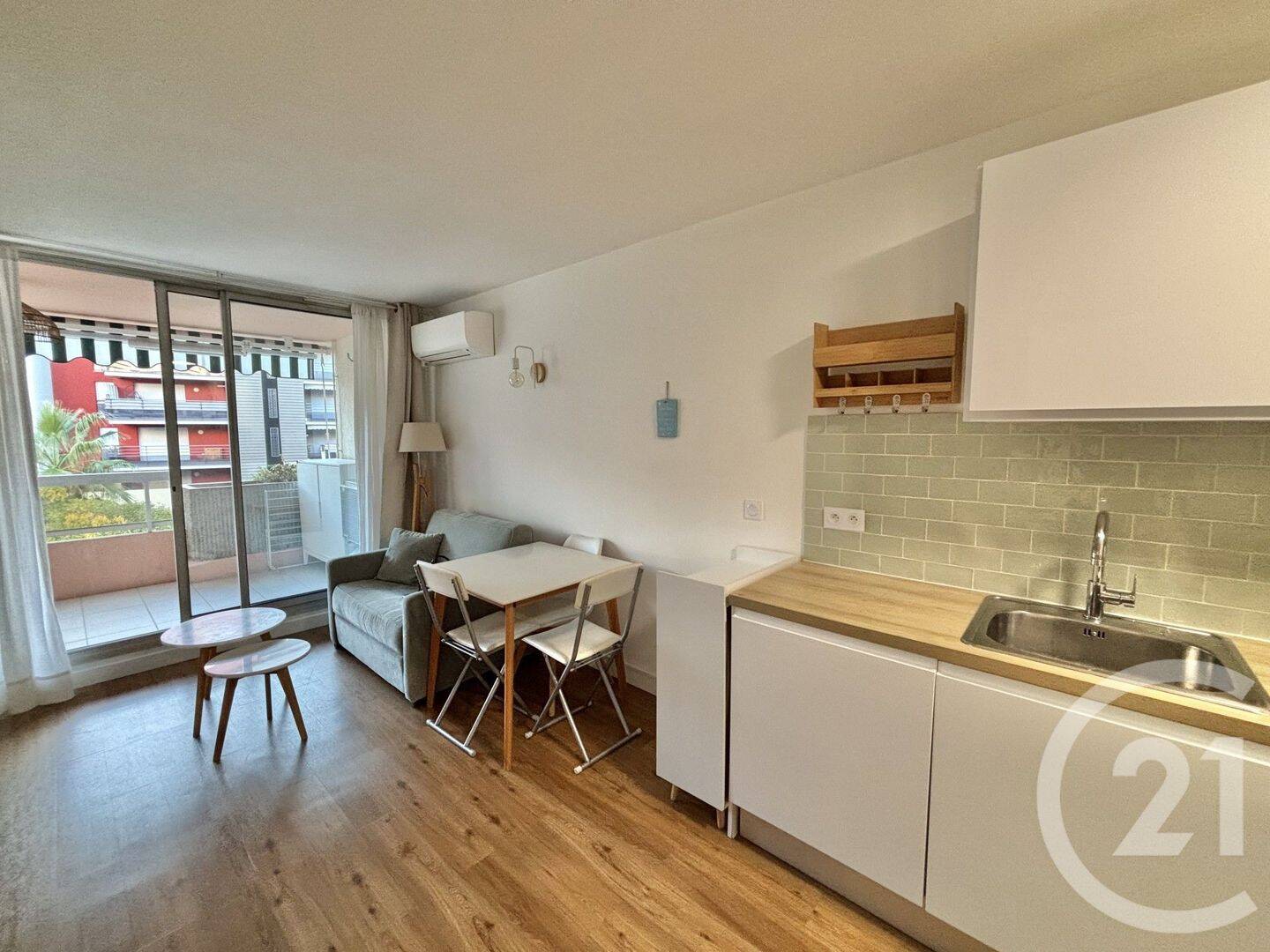 Appartement 1 pièce 24 m² · à Roquebrune-Cap-Martin · 23,5 m² · 815 €
