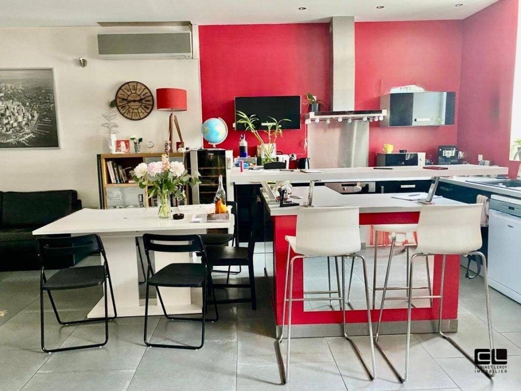 Maison de ville location meublée  87m² 2 chambres RUE LEON BLUM — 3