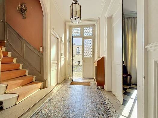 Maison à vendre 1 699 000 € 13 pièces 6 chambres 335 m² 340 m² de terrain Centre Ville Reims 51100