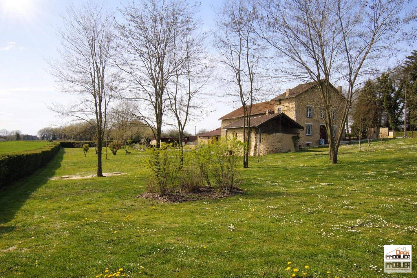 Maison 7 pièces 162 m² · à Saint-Léonard-de-Noblat · 162 m² · 275 000 €