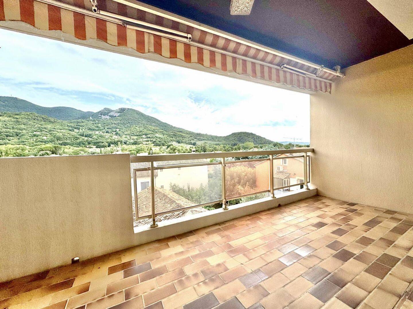 Appartement 3 pièces 79 m² · à Nyons · 79 m² · 199 000 €