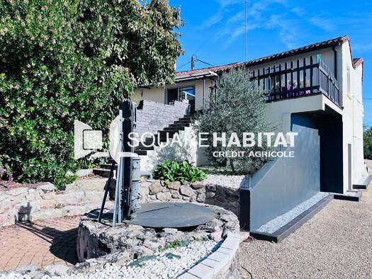 Maison à vendre 244 000 € 6 pièces 3 chambres 111 m² 8 311 m² de terrain Nueil-les-Aubiers 79250