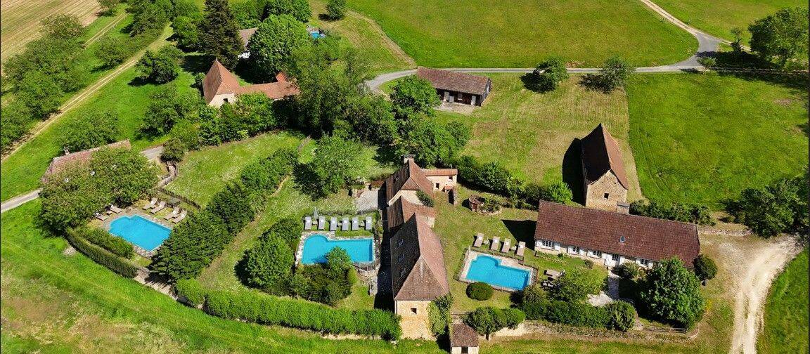 Maison 23 pièces 580 m² · à Les Eyzies · 580 m² · 1 050 000 €