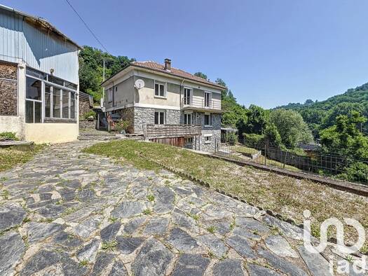 Maison à vendre 139 000 € 7 pièces 4 chambres 153 m² 791 m² de terrain Rural Ouest Tulle 19000