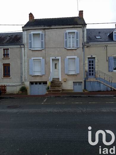 Maison de ville à vendre 77 000 € 3 pièces 2 chambres 63 m² 147 m² de terrain Fresnay-sur-Sarthe 72130