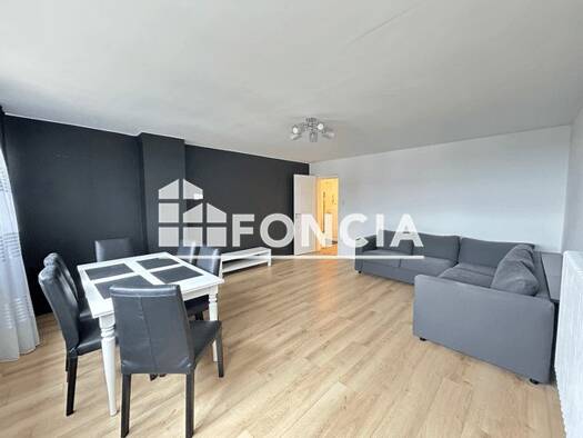 Appartement à louer 990 € 4 pièces 3 chambres 83,5 m² RDC Rue Herbeuse Bois-Guillaume 76230