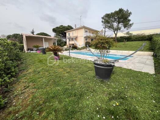 Maison à vendre 279 000 € 6 pièces 4 chambres 158 m² Sainte-Bazeille 47180