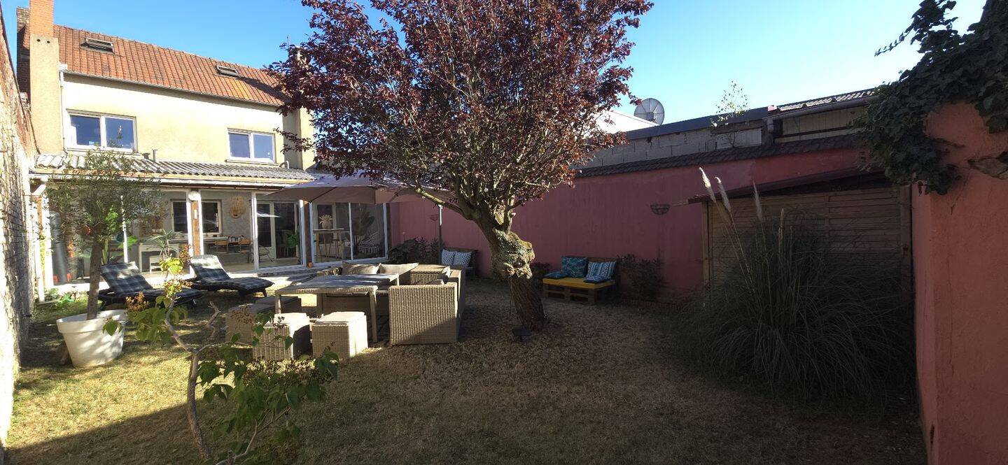 Maison 6 pièces 145 m² · à Bruay-la-Buissière · 145 m² · 190 000 €