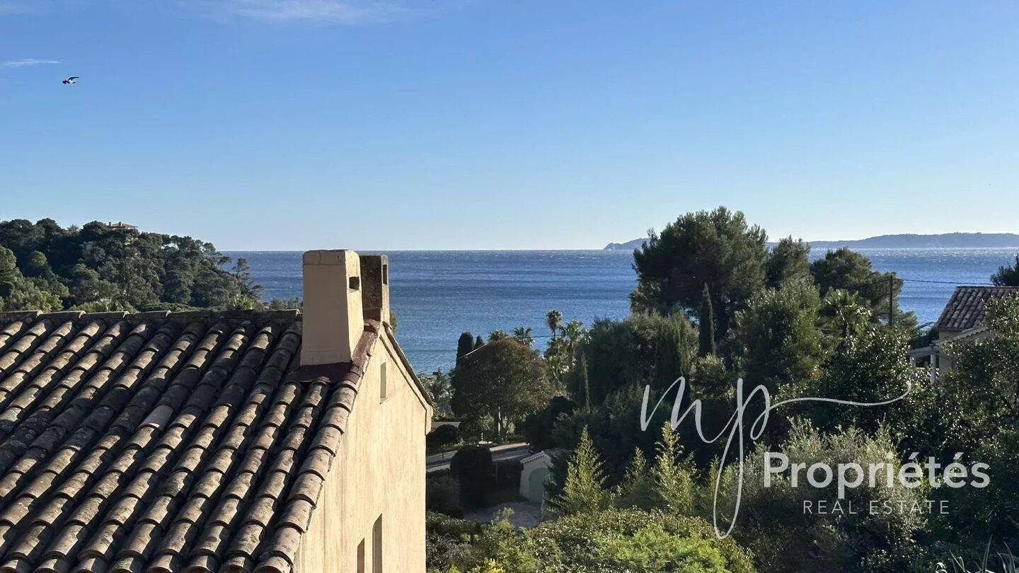 Appartement 2 pièces 45 m² · à Rayol-Canadel-sur-Mer · 45 m² · 297 000 €