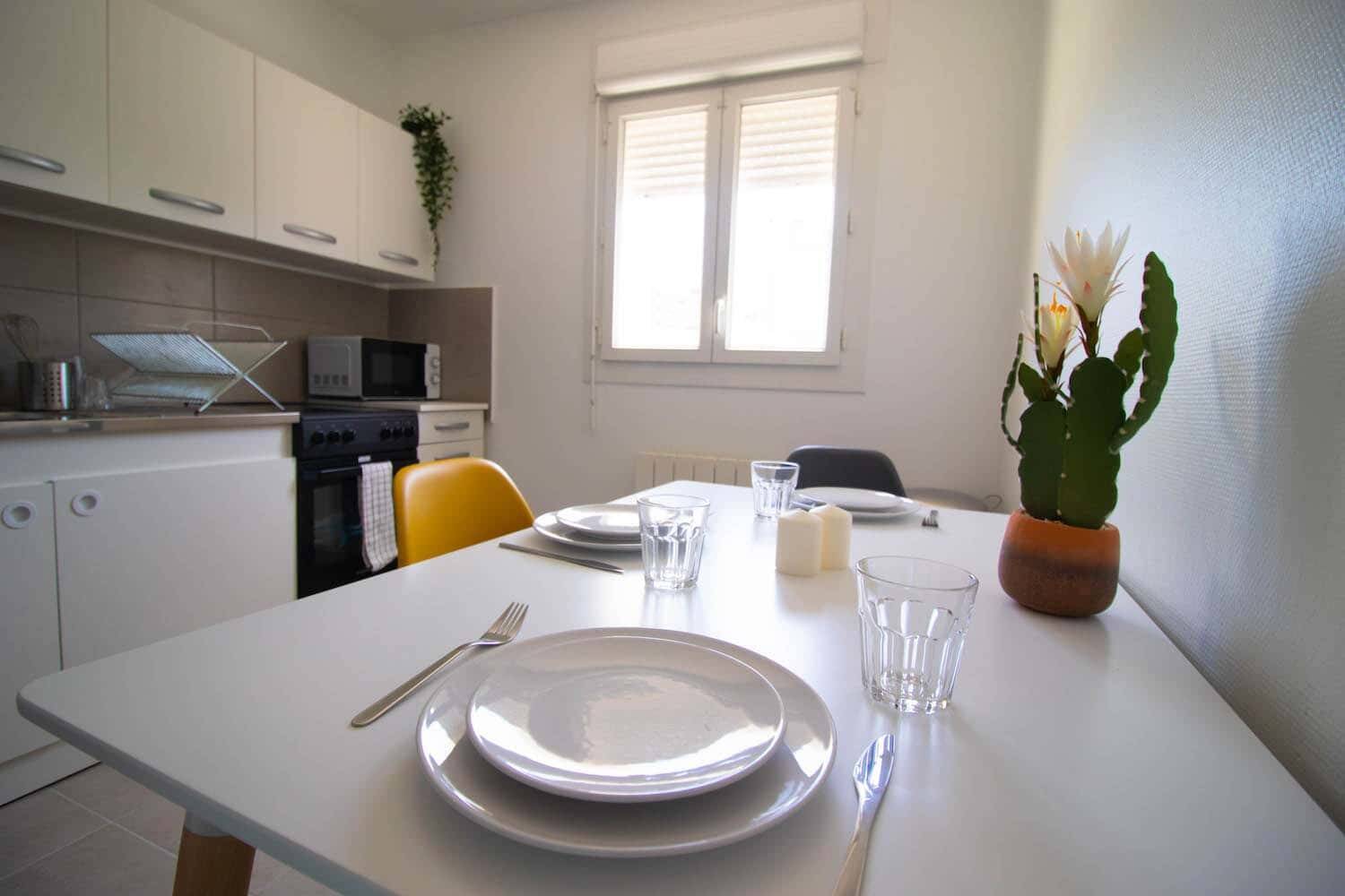 Nice 10m² bedroom to rent in Grenoble -G017 - Colocation — 10