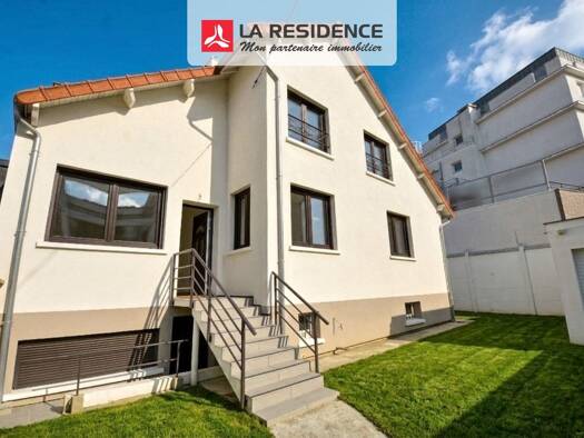 Maison à vendre 699 000 € 8 pièces 5 chambres 131 m² 223 m² de terrain Béranger-Savoie Châtillon 92320