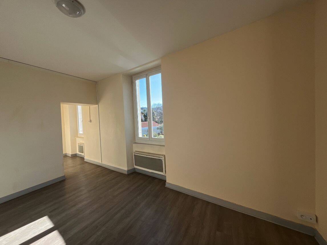 Appartement 2 pièces 50 m² · à Saint-Palais · 50 m² · 435 €