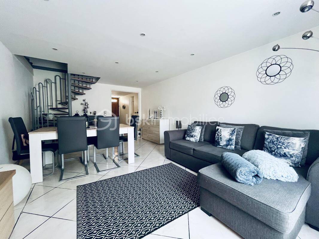 Maison 5 pièces 100 m² · à Roissy-en-Brie · 100 m² · 325 000 €