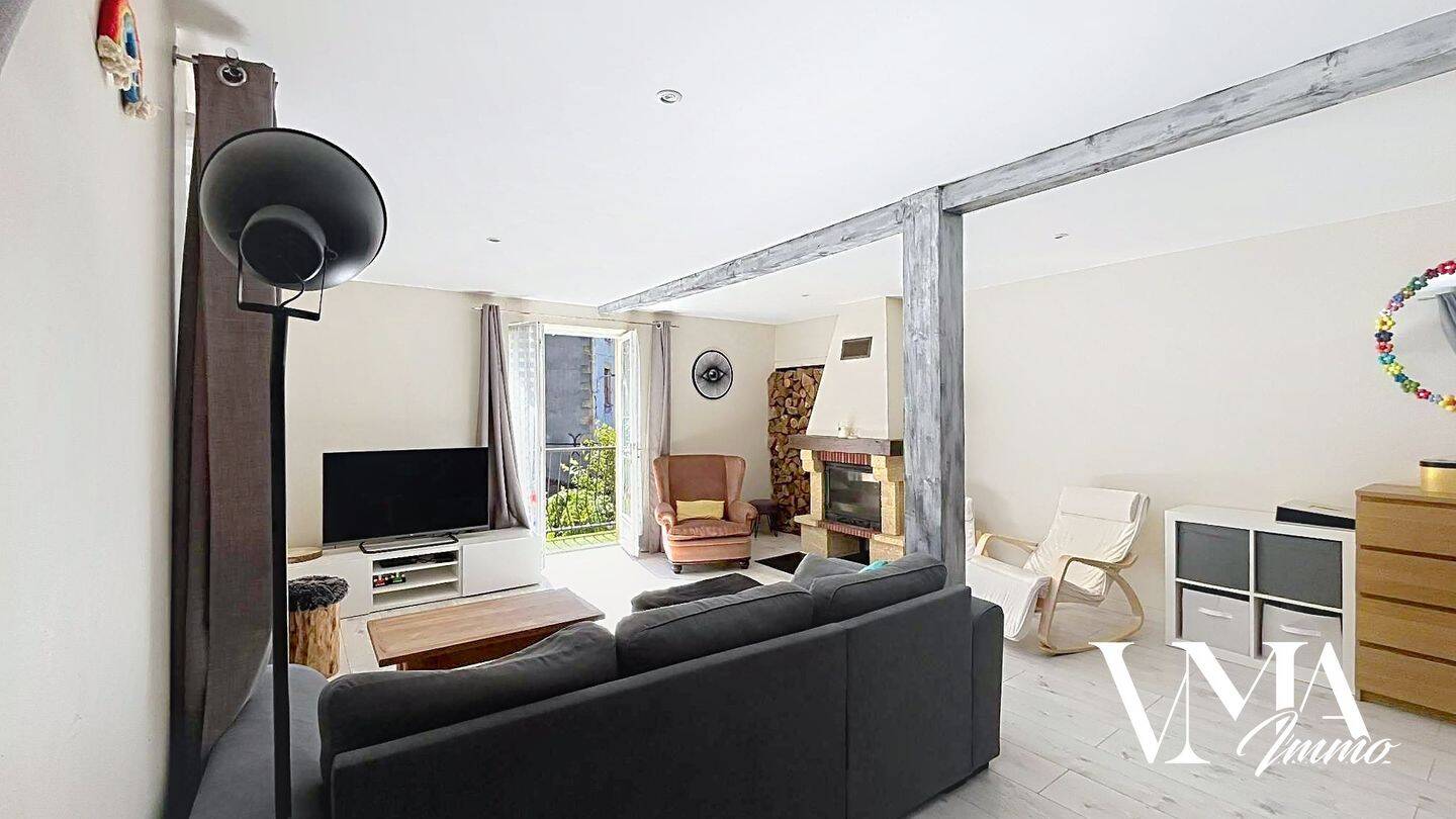 Maison 3 pièces 104 m² · à Ternand · 104 m² · 230 000 €