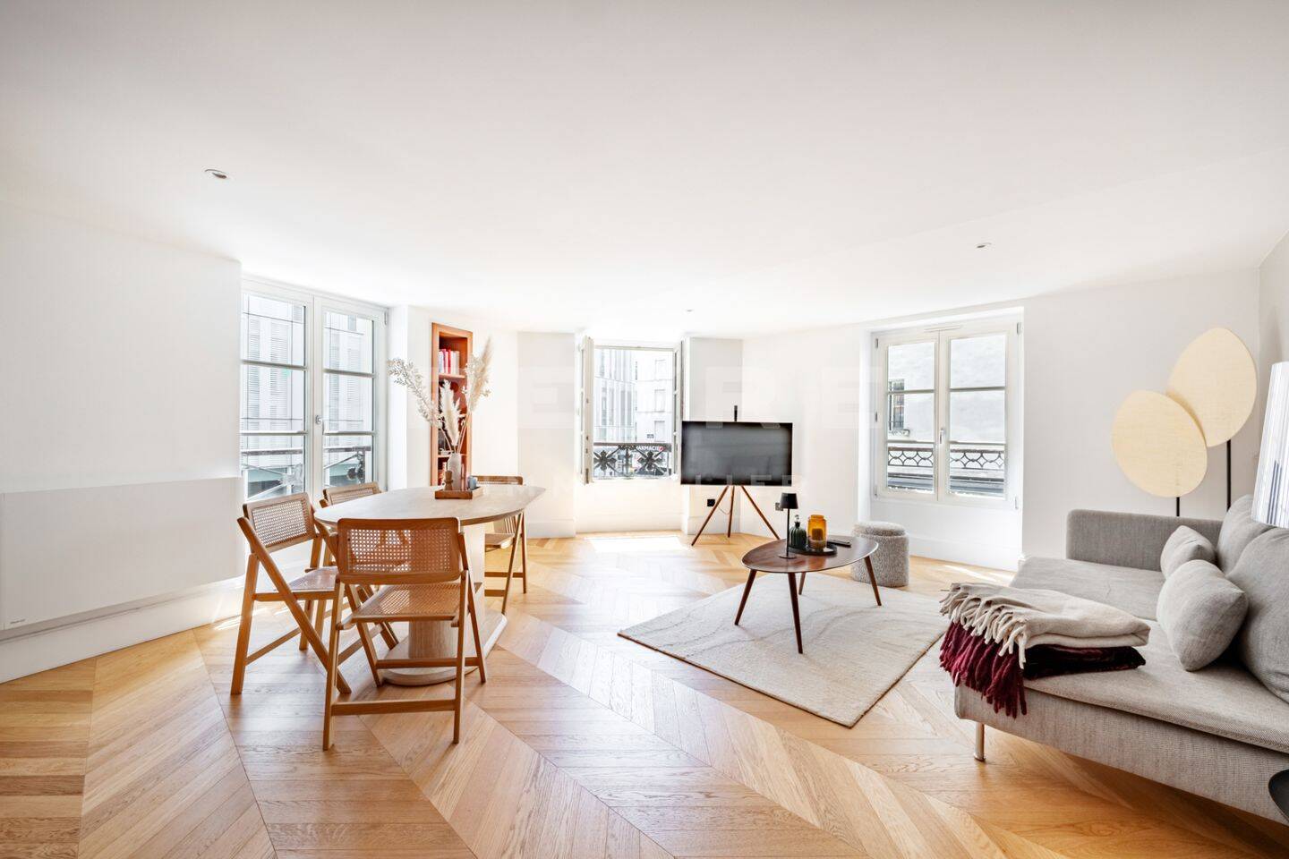 Appartement 3 pièces 65 m² · à Paris 7ème Arrondissement · 65 m² · 1 000 000 €