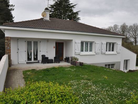 Maison à louer 1 130 € 5 pièces 4 chambres 134 m² 700 m² de terrain Rouans 44640