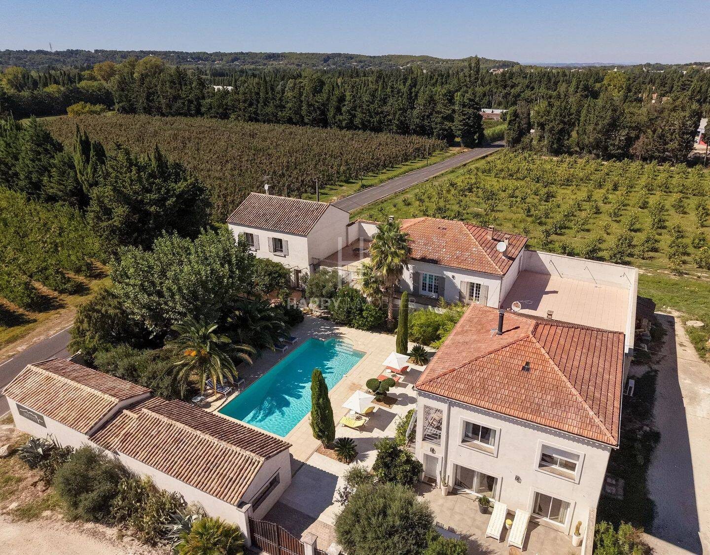 Maison 14 pièces 440 m² · à Noves · 440 m² · 1 600 000 €