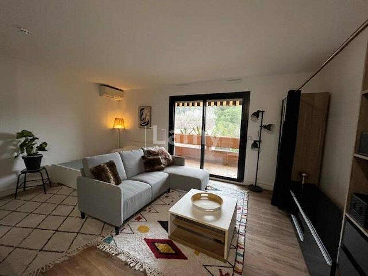 Appartement 1 pièce 26 m² · à Le Tholonet · 26 m² · 750 €/mois