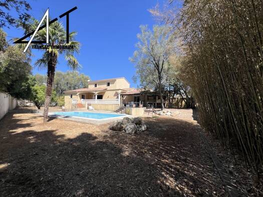 Villa à vendre 529 000 € 7 pièces 4 chambres 182 m² 1 354 m² de terrain Ventiseri 20240