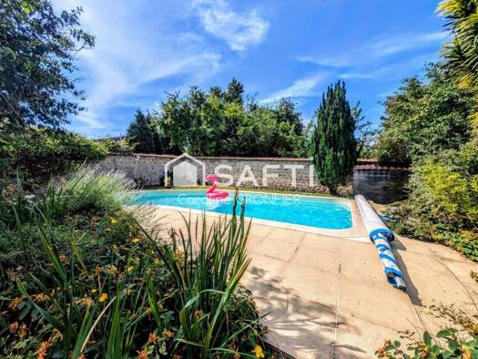 Maison à vendre 330 000 € 10 pièces 5 chambres 208 m² 1 239 m² de terrain Le Soleil Paray-le-Monial 71600