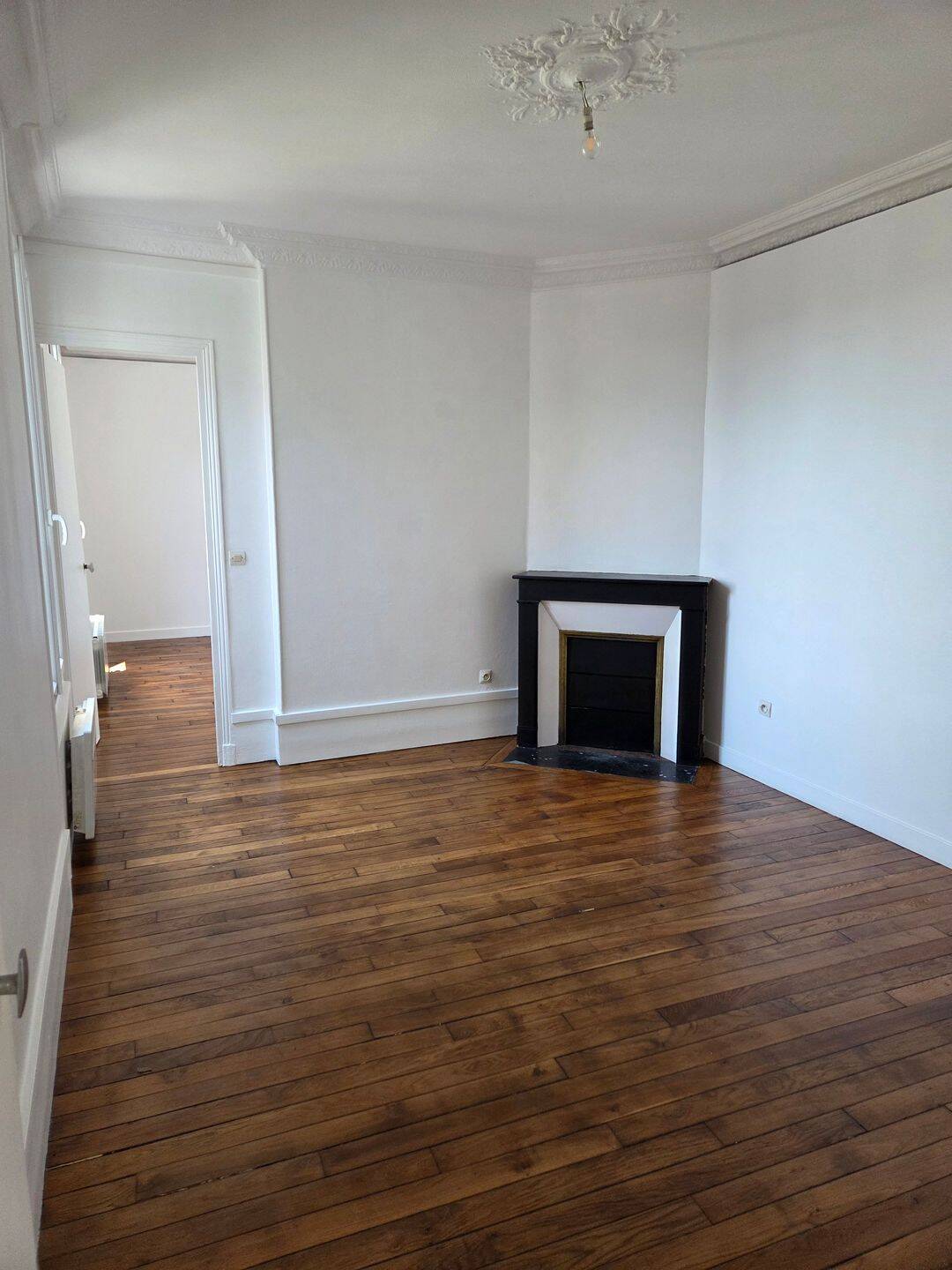 Appartement 3 pièces 48 m² · à Vitry-sur-Seine · 47,6 m² · 815 €