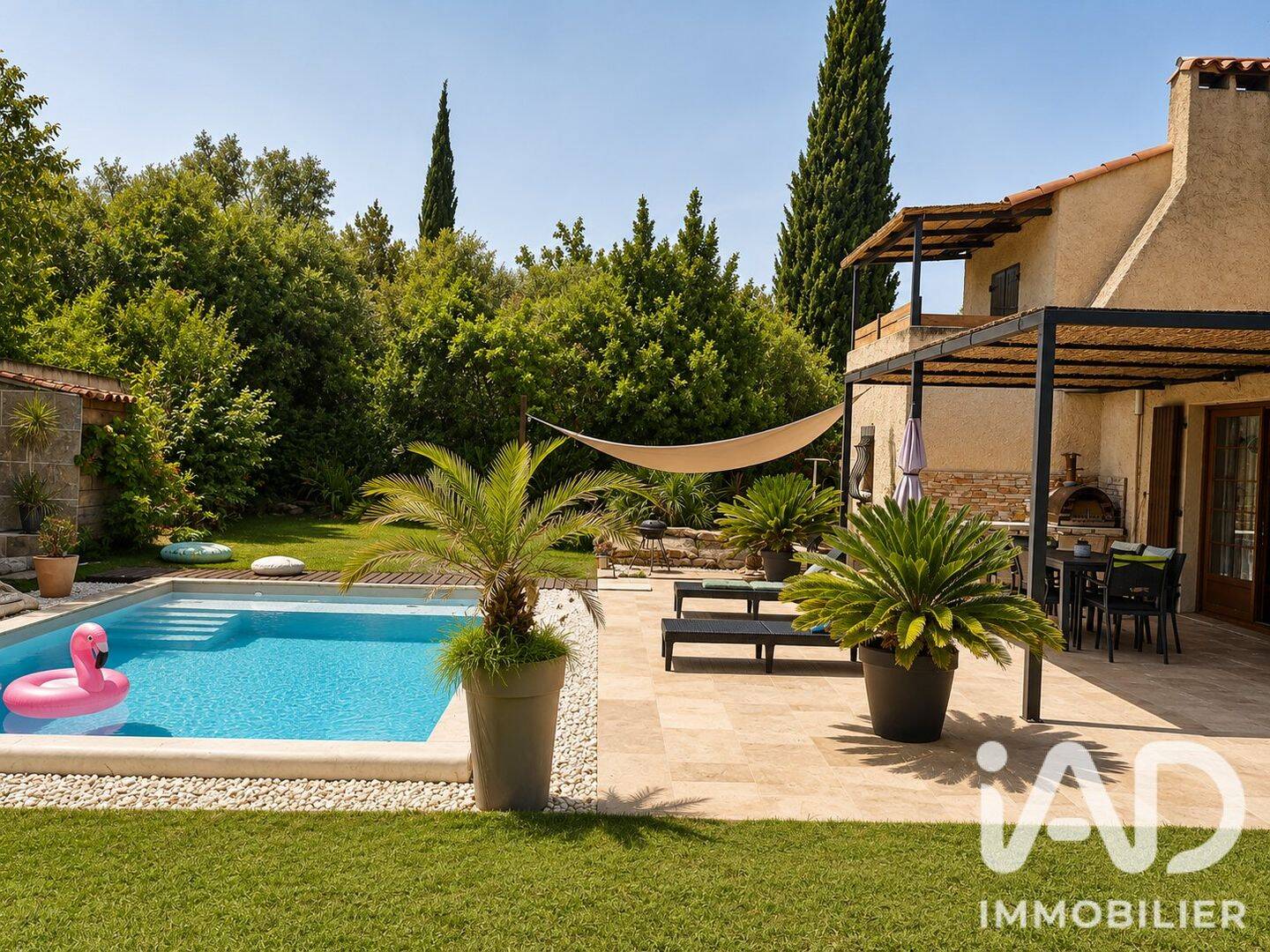 Maison 5 pièces 121 m² · à Grans · 121 m² · 450 000 €