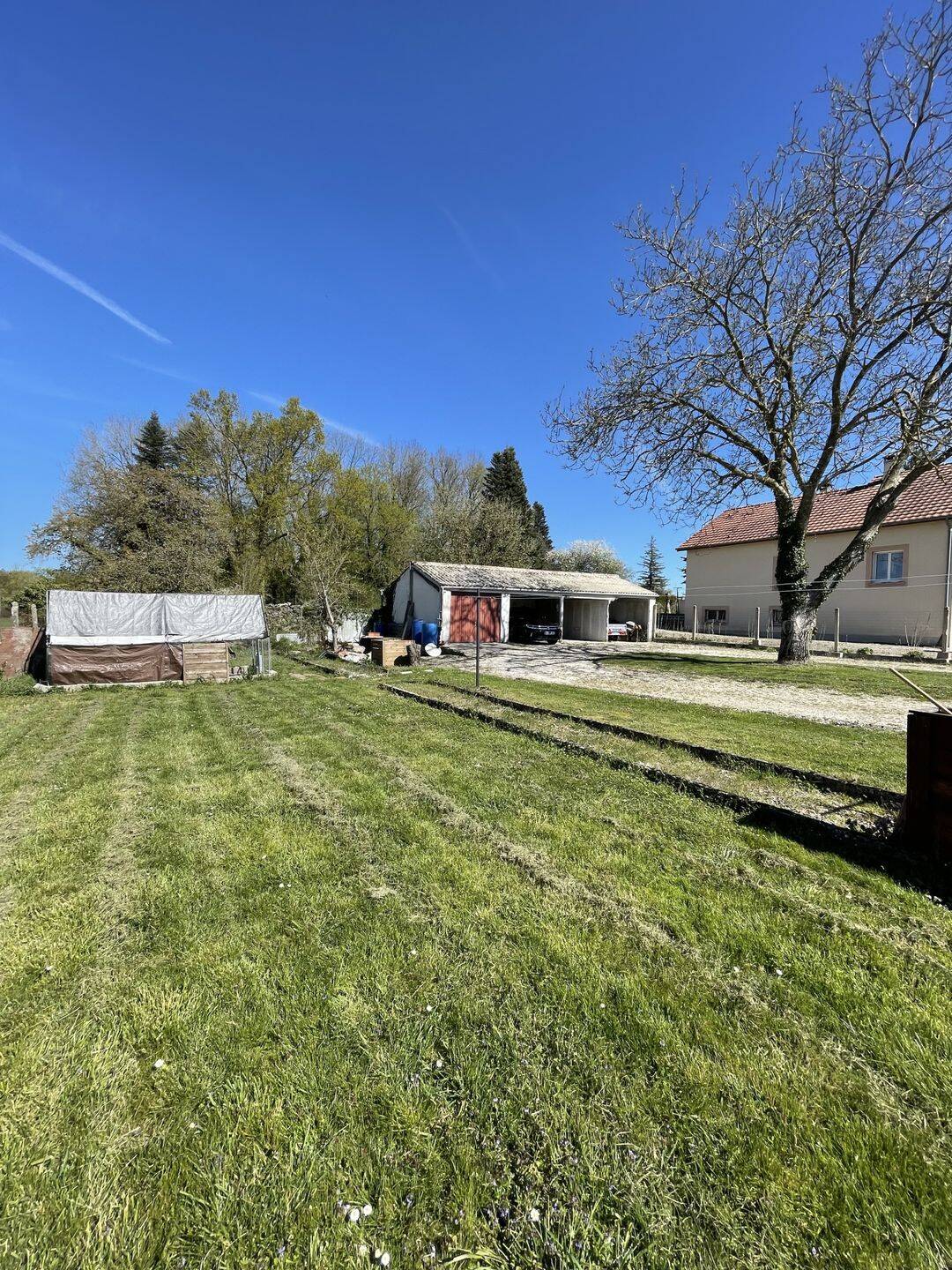 Maison 3 pièces 103 m² · à Pougy · 103 m² · 68 000 €