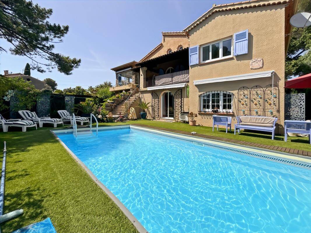Maison 6 pièces 180 m² · à Saint-Raphaël · 180 m² · 939 000 €