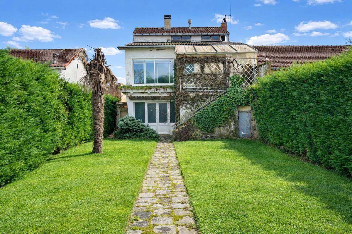 Maison 6 pièces 172 m² · à Castres · 172 m² · 179 000 €
