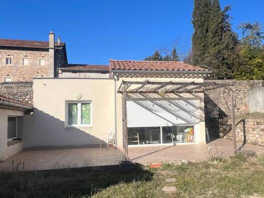 Maison à louer 620 € 2 pièces 30 m² disponible dès maintenant Vals-les-Bains 07600